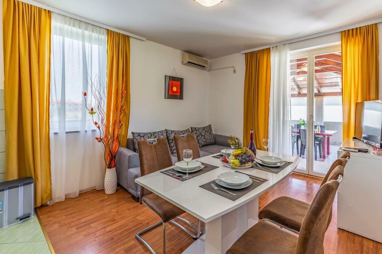 All Seasons Apartment Πούλα Εξωτερικό φωτογραφία